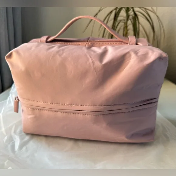 NEW Find Comfort Puffy Toiletry Bag in Mauve by Rare Beauty